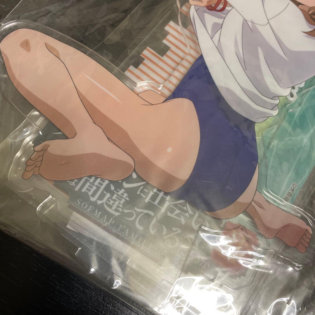 ダンジョンに出会いを求めるのは間違っているだろうか　巨大アクリルスタンド