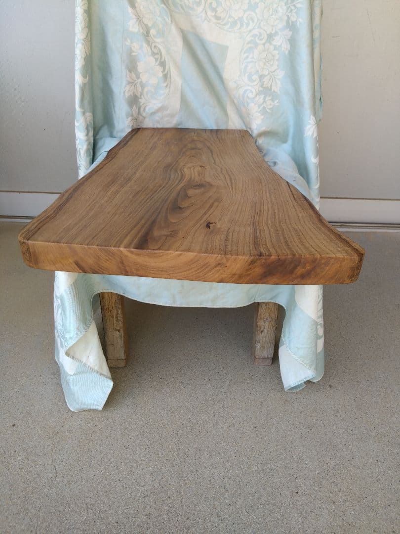 栗のベンチ用板　りゅう❕栗の耳付き天板厚さ約45㎜の迫力満点、木目が綺麗