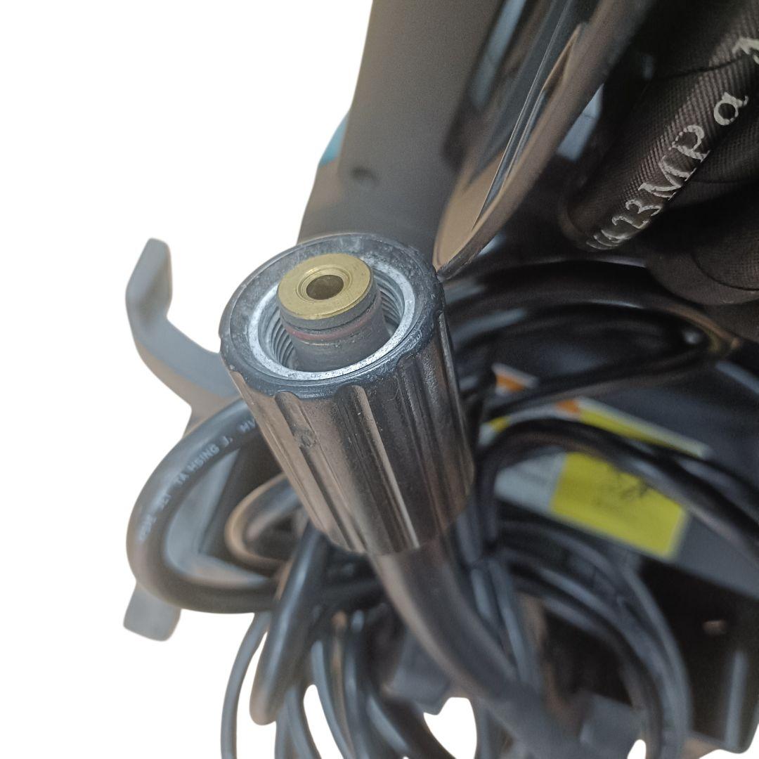 マキタ 高圧洗浄機 MHW0820 静音モード付 自吸機能付 即戦力セット