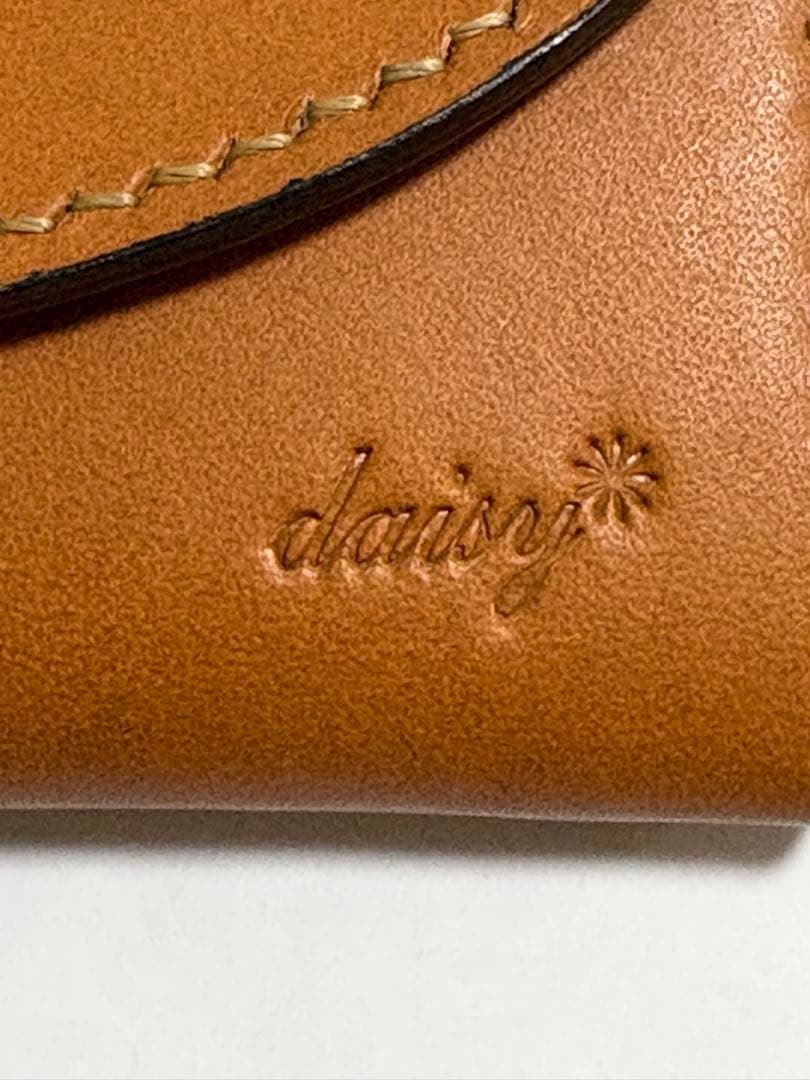 【未使用】daisy ブラウンレザー コンパクト財布ミニ財布　本革　レディース