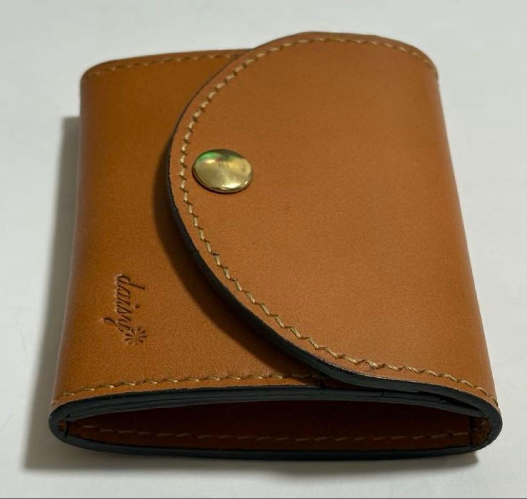 【未使用】daisy ブラウンレザー コンパクト財布ミニ財布　本革　レディース