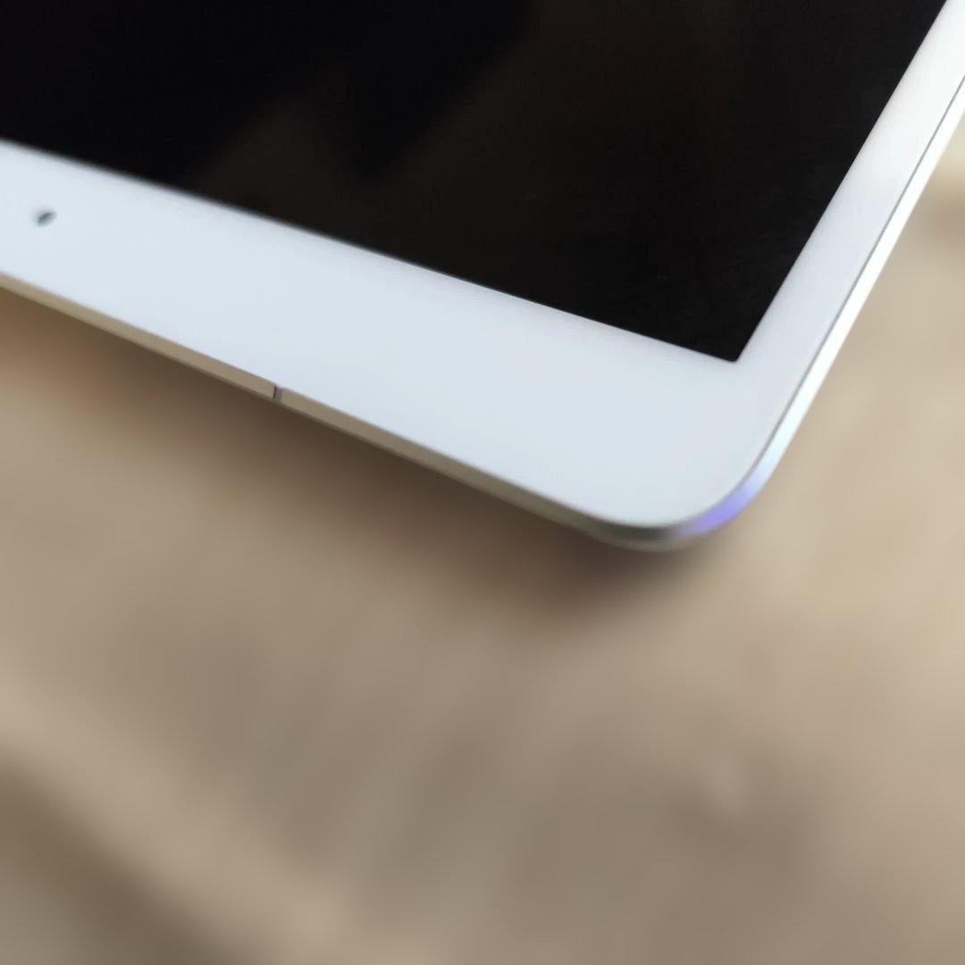 は*ひ様 iPad Air第3世代/64GBWi-Fi＋Cellularモデル