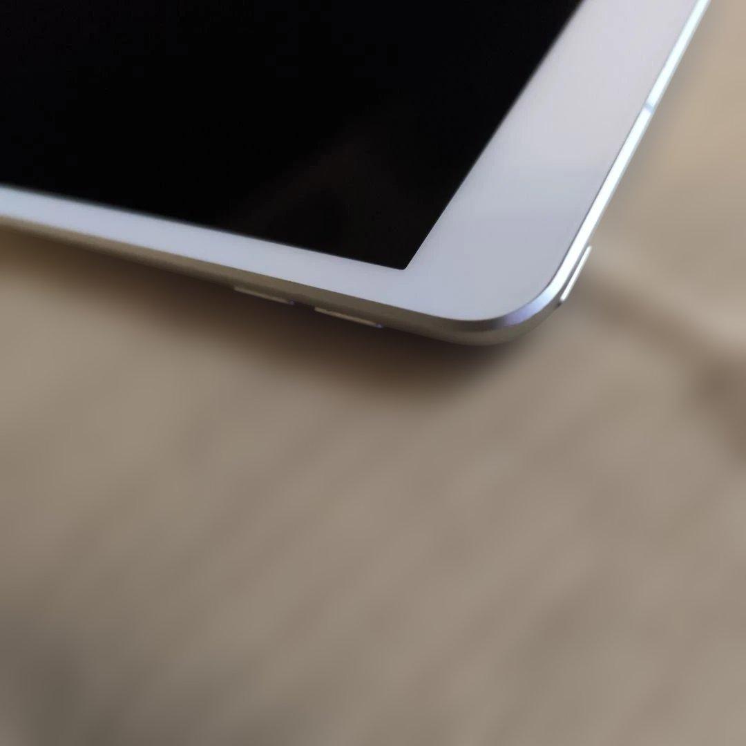 は*ひ様 iPad Air第3世代/64GBWi-Fi＋Cellularモデル