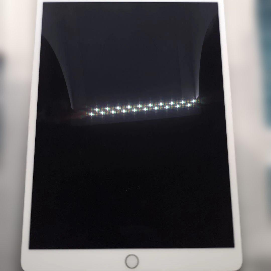 は*ひ様 iPad Air第3世代/64GBWi-Fi＋Cellularモデル