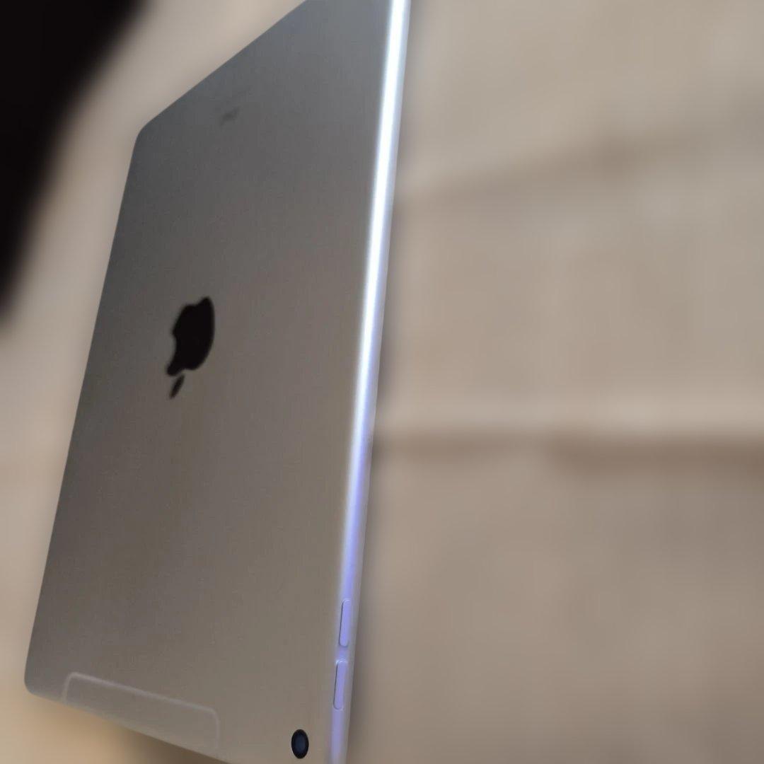 は*ひ様 iPad Air第3世代/64GBWi-Fi＋Cellularモデル