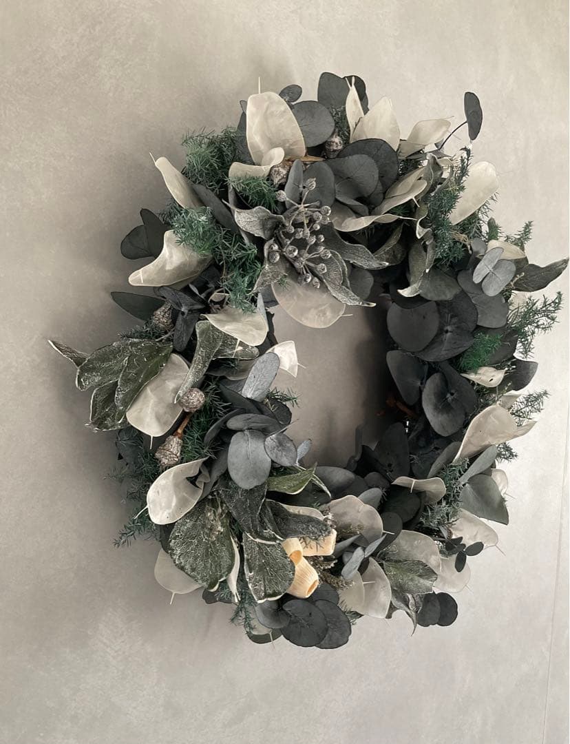 リース⚪︎solemn