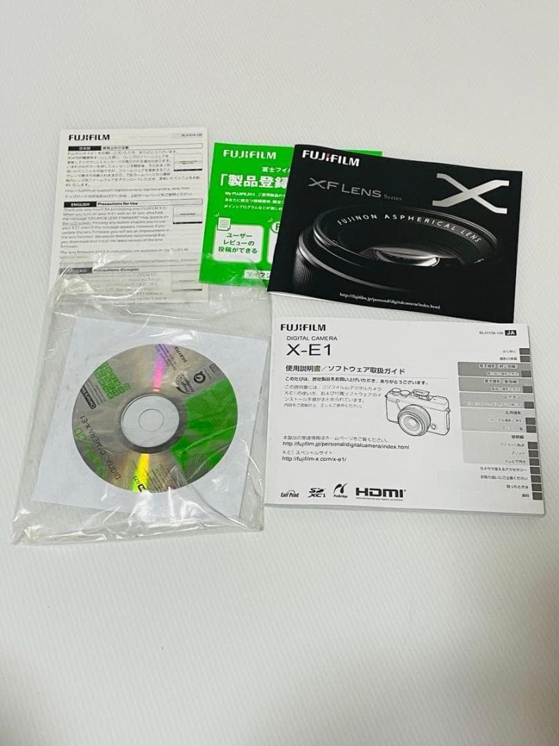 X-E1 シルバー ＋ FUJINON XF27mm F2.8 ＋ メモリー付