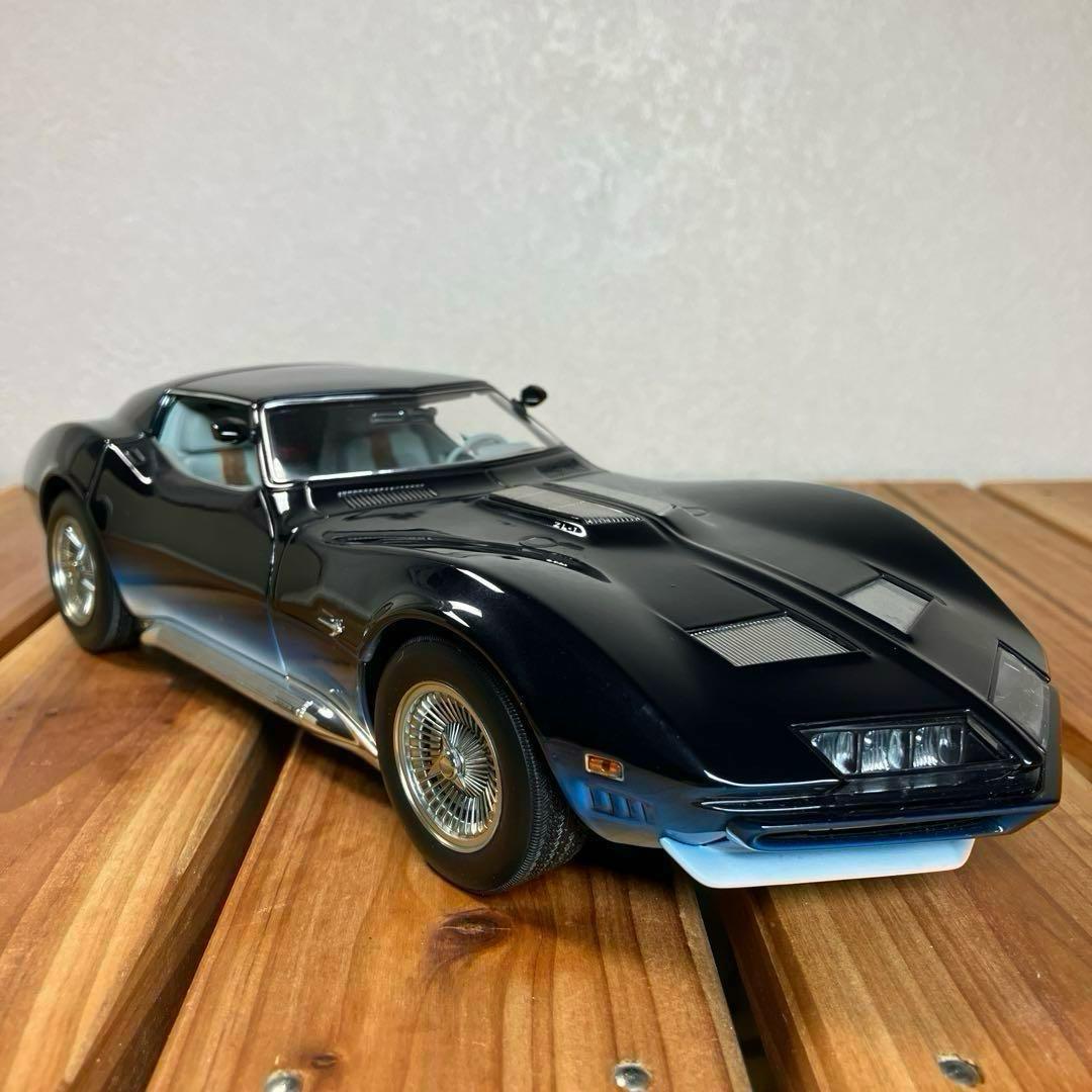 オートアート1/18 コルベット MANTA RAY'68 BLUE