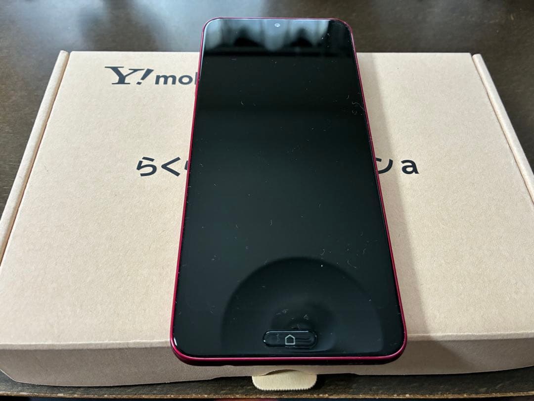 らくらくスマートフォン a レッド 未使用