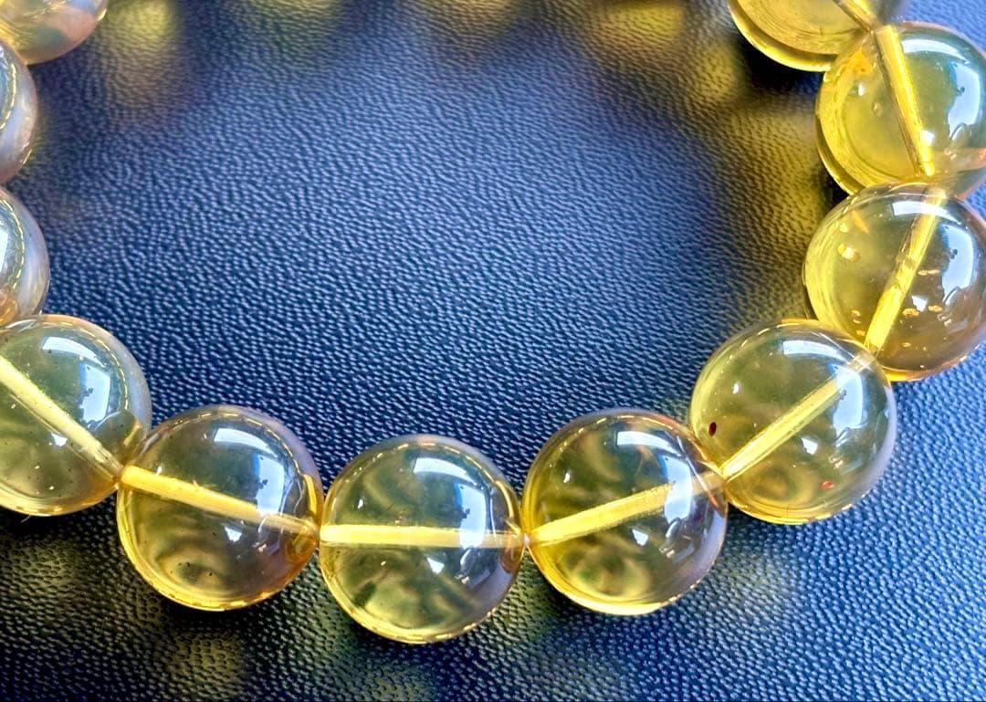 夢幻品質　時空を超越した奇跡の逸品　幻の天然ロイヤルブルーアンバー　ドミニカ産