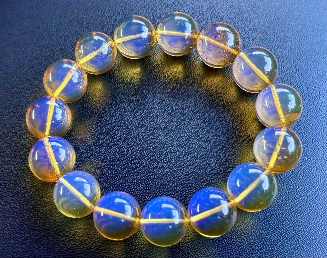 夢幻品質　時空を超越した奇跡の逸品　幻の天然ロイヤルブルーアンバー　ドミニカ産