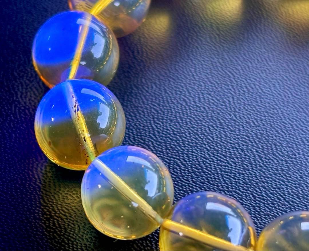 夢幻品質　時空を超越した奇跡の逸品　幻の天然ロイヤルブルーアンバー　ドミニカ産
