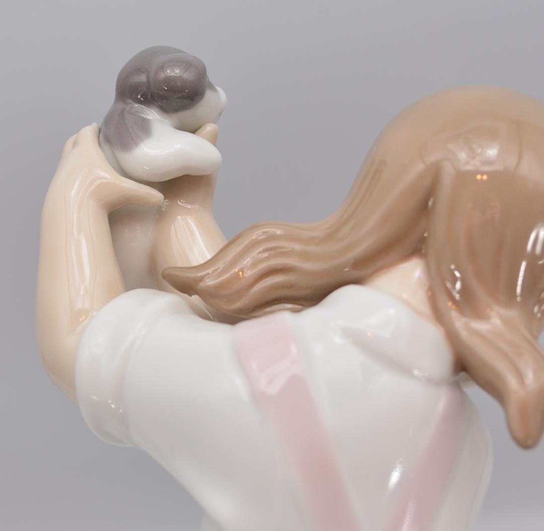 最良の選択　＃7621　★リヤドロ　スペイン　ポーセリン　光沢仕上げ　箱付　美品