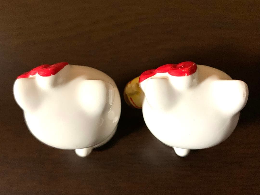 招きキティ　ハローキティ 陶器製2体セット 縁起物