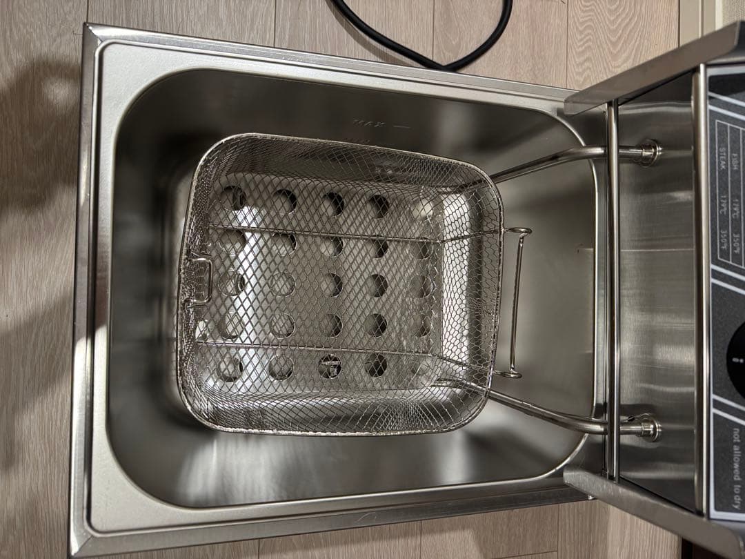 電気フライヤー 卓上フライヤー 揚げ物器 ミニフライヤー 温度調節 6L 揚げ物