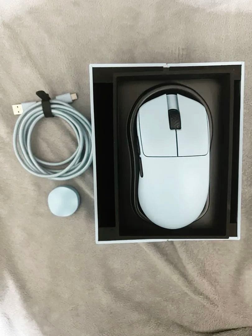 ScyRox V6 ゲーミングマウス　水色