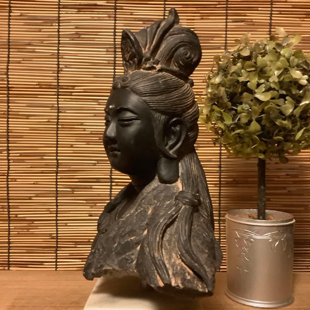 古玩・石像「観音菩薩胸像」仏教美術・観音経・般若心経・功徳・石彫り