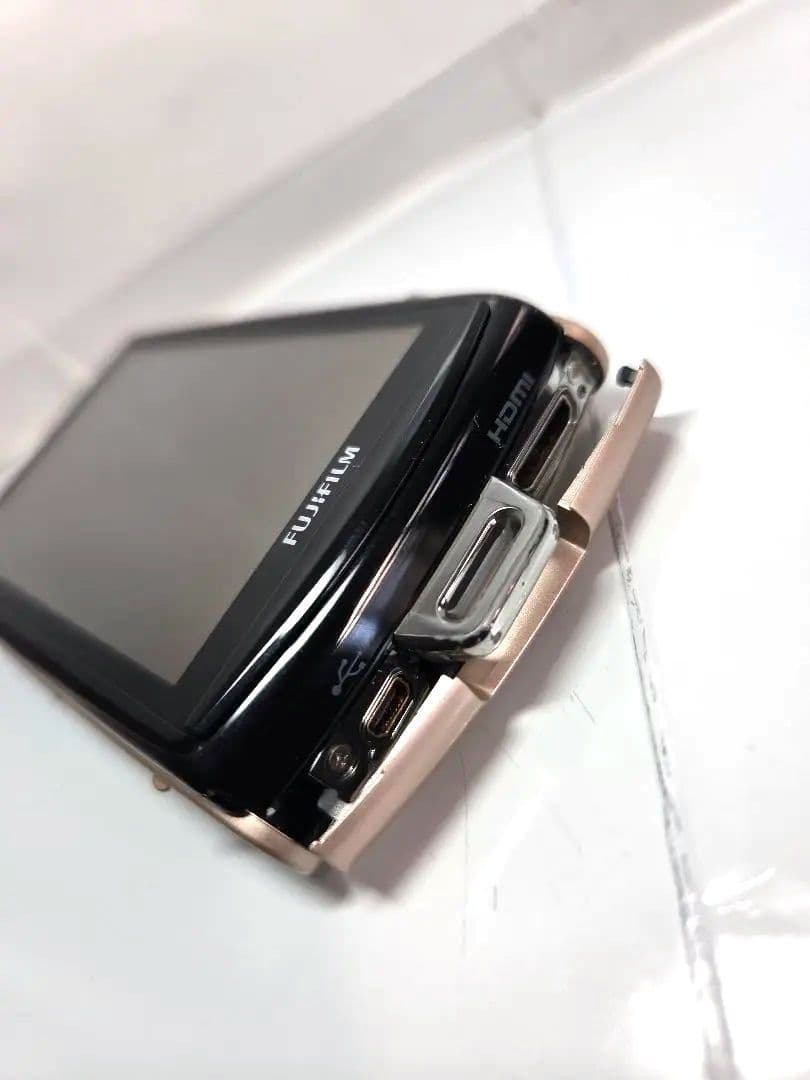 FUJIFILM・FINEPIXZ1000EXR（デジタルカメラ）・収納ケース付