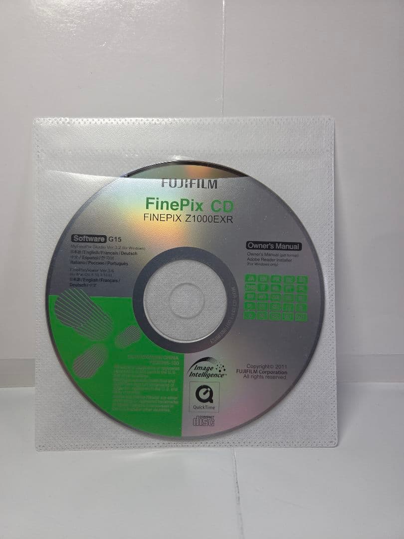 FUJIFILM・FINEPIXZ1000EXR（デジタルカメラ）・収納ケース付