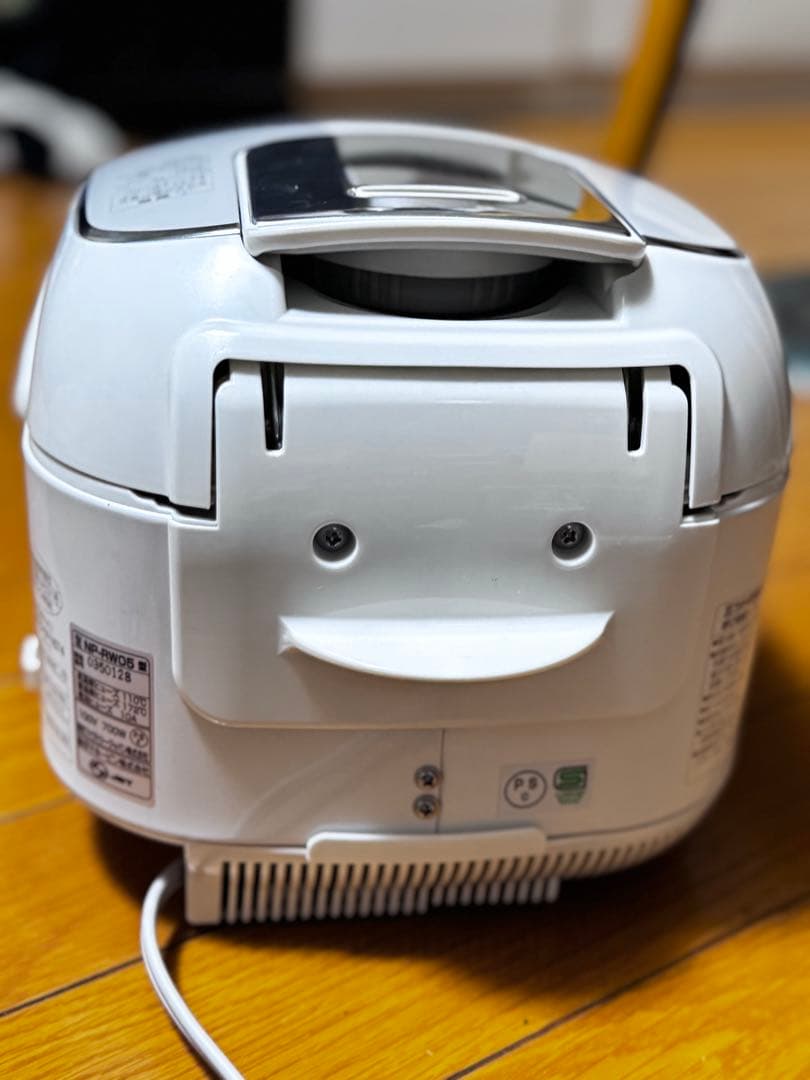 圧力IH炊飯器 NP-RW05 ホワイト 1.0L