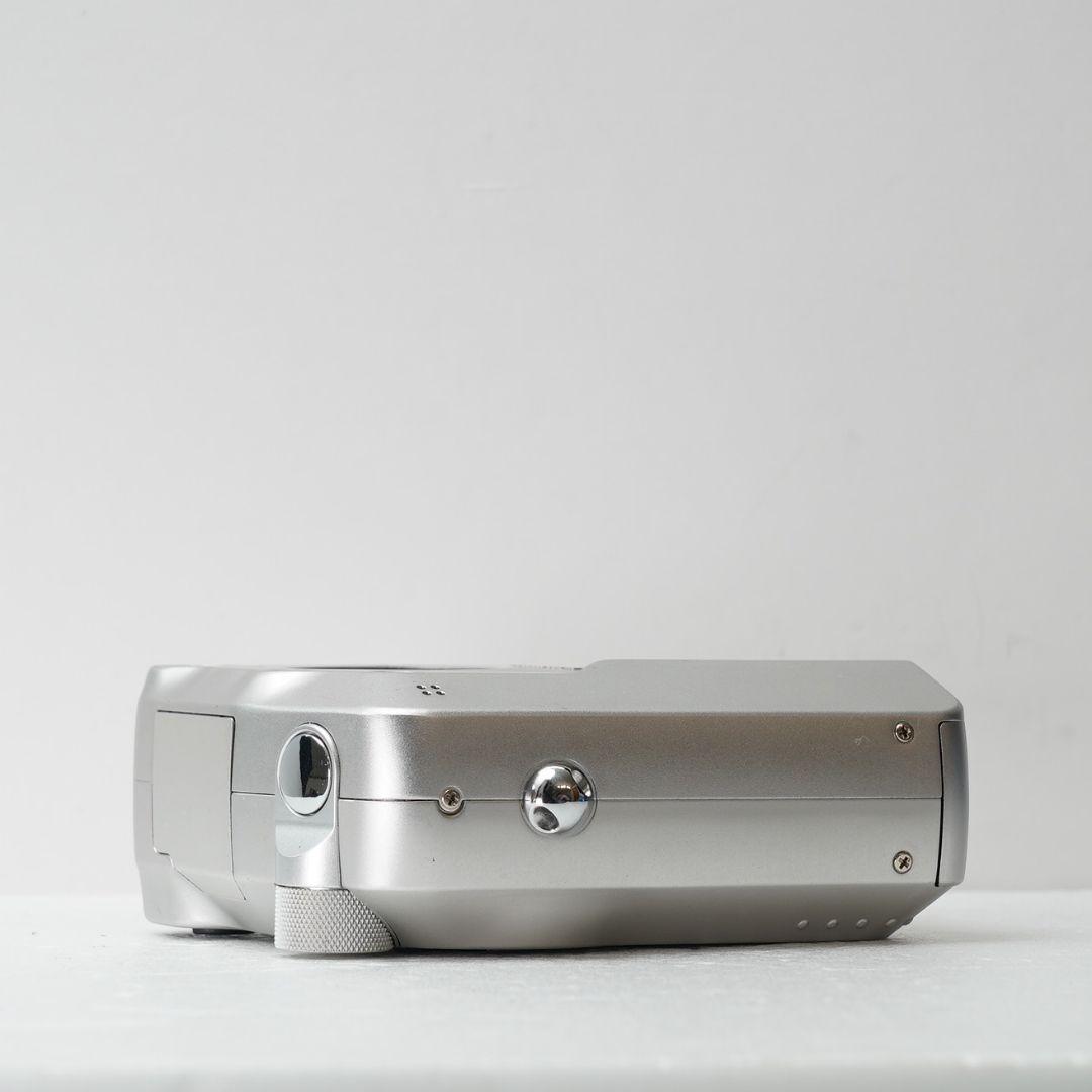 デジタルカメラ FUJIFILM FinePix 6800Z