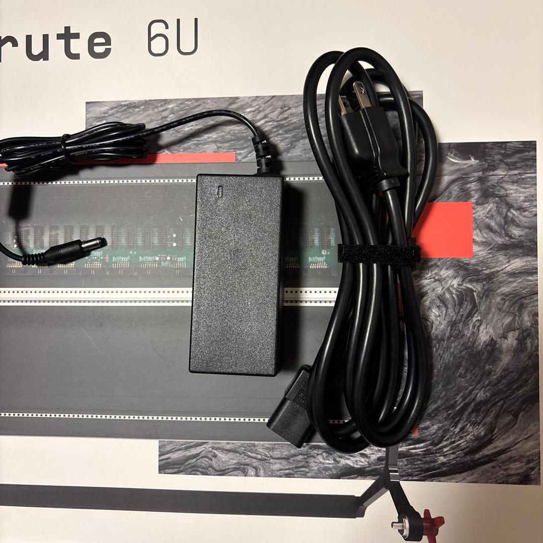 ARTURIA RACK BRUTE 6U Noirモジュラーシンセ ケース