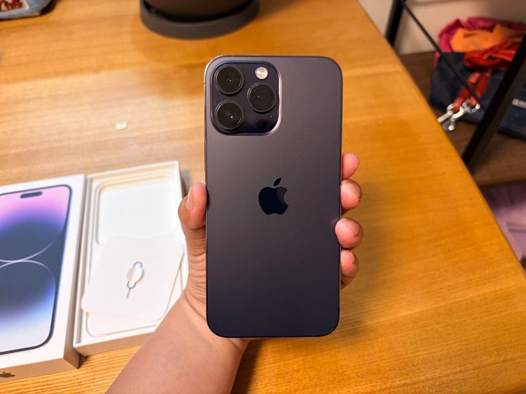Apple iPhone 14 Promax バッテリー残94%