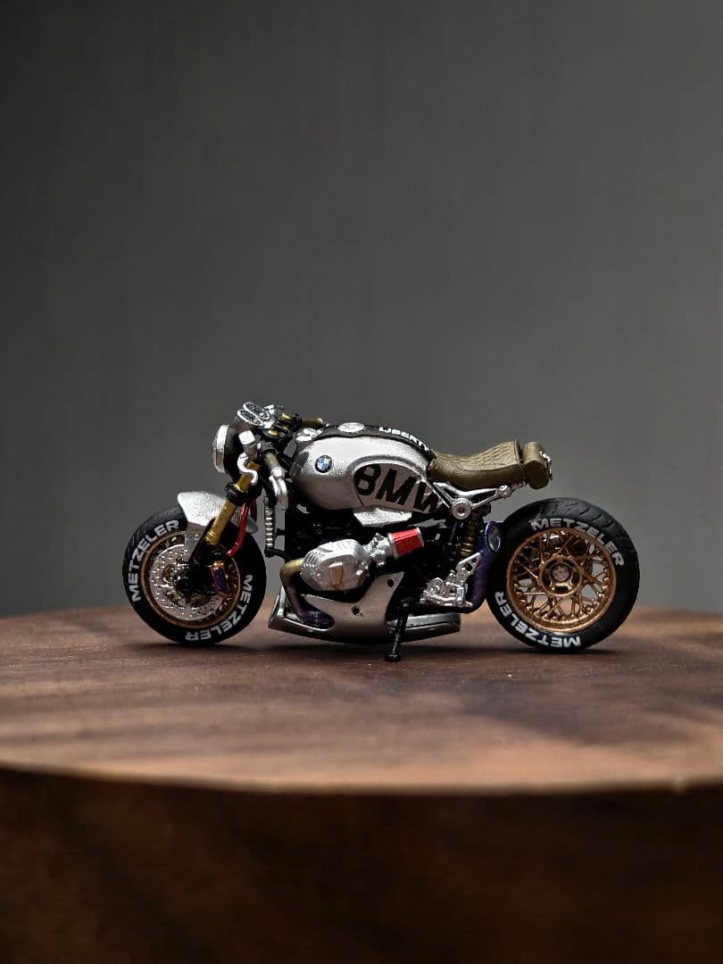 1/64  カフェレーサー バイクカスタム｜LIBERTY WALK風