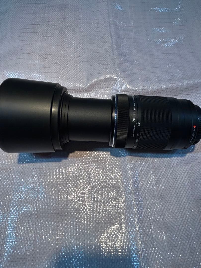 OM SYSTEM ED75-300mm F4.8-6.7Ⅱズームレンズ