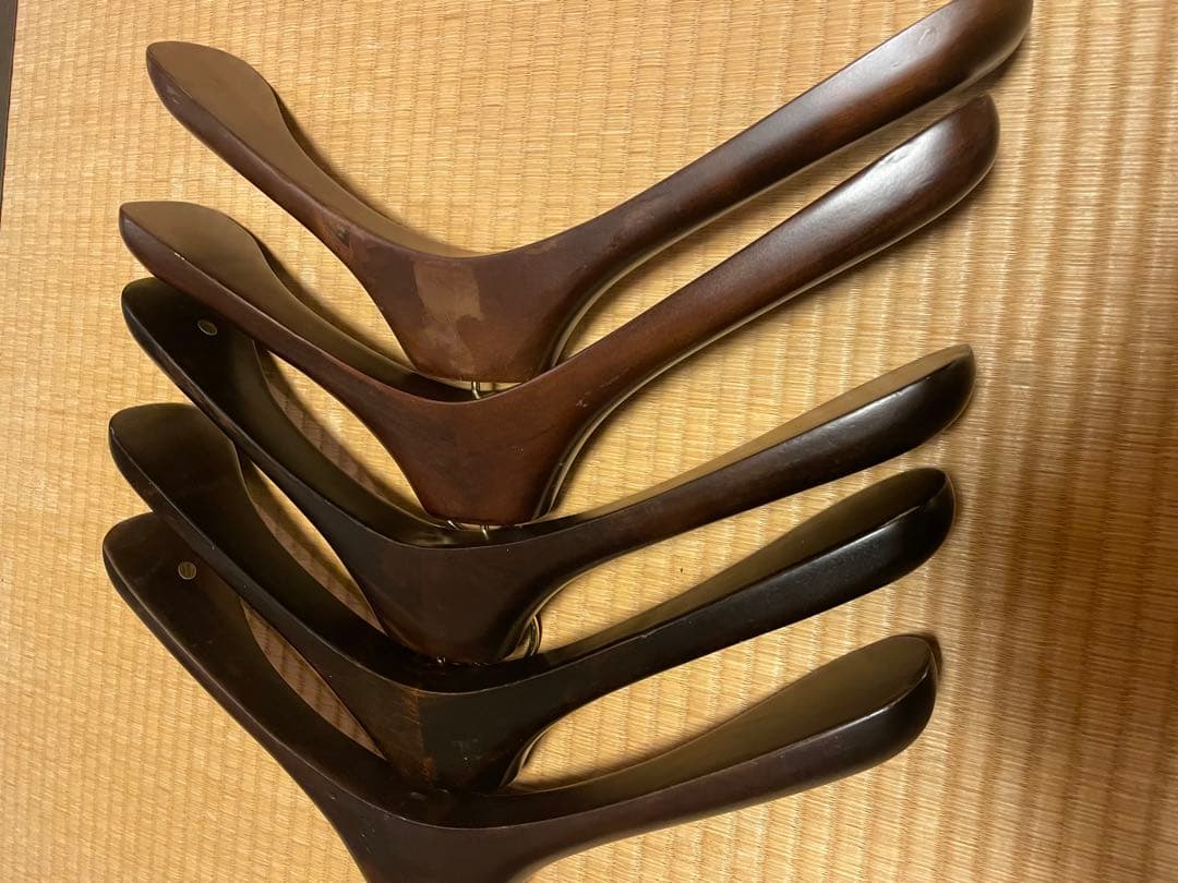 トムフォード　木製衣類ハンガー 5本セット