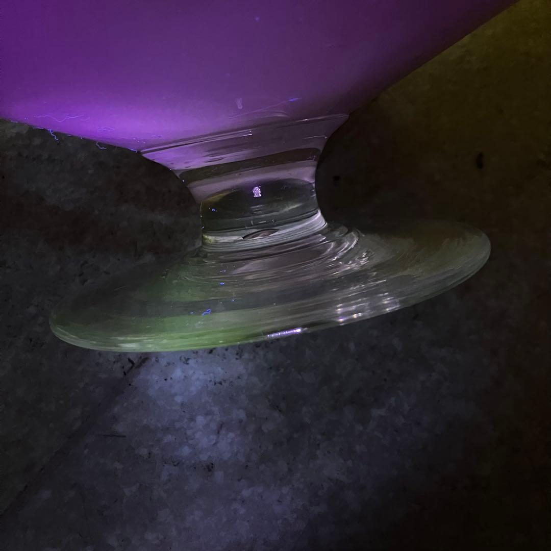 ウラン　赤乳白　コンポート　レトロ　赤　ガラスコンポート　気泡入り　皿　大皿