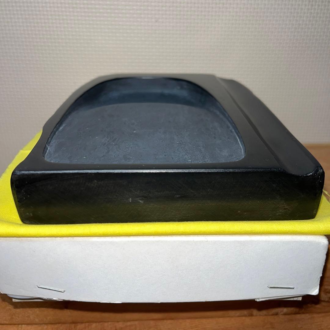 ⭕️雄勝硯　蓋付瓢箪彫刻硯　遠藤弘行　筆置き付き　手間多い　蓋の瓢箪が美しい　硯