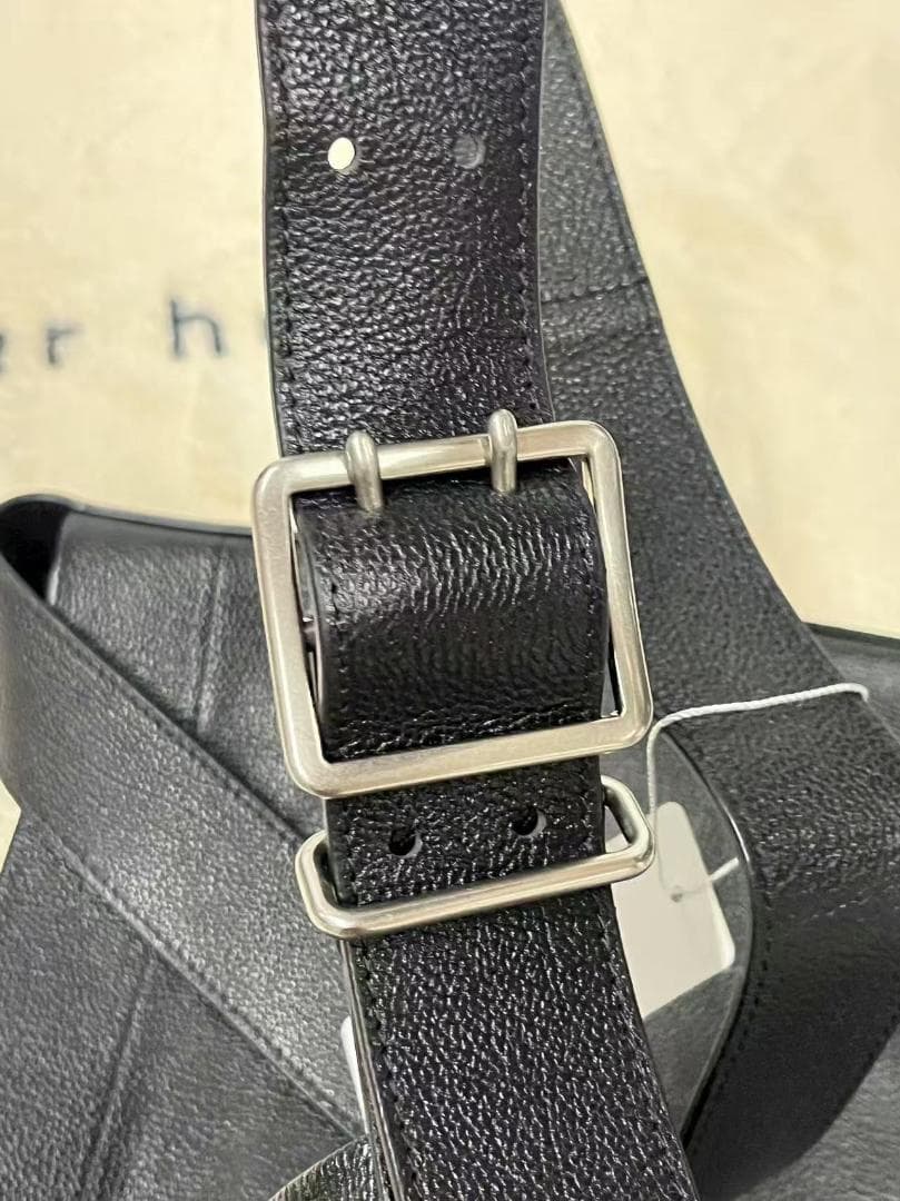 Vujade ブラックレザー ショルダーバッグ