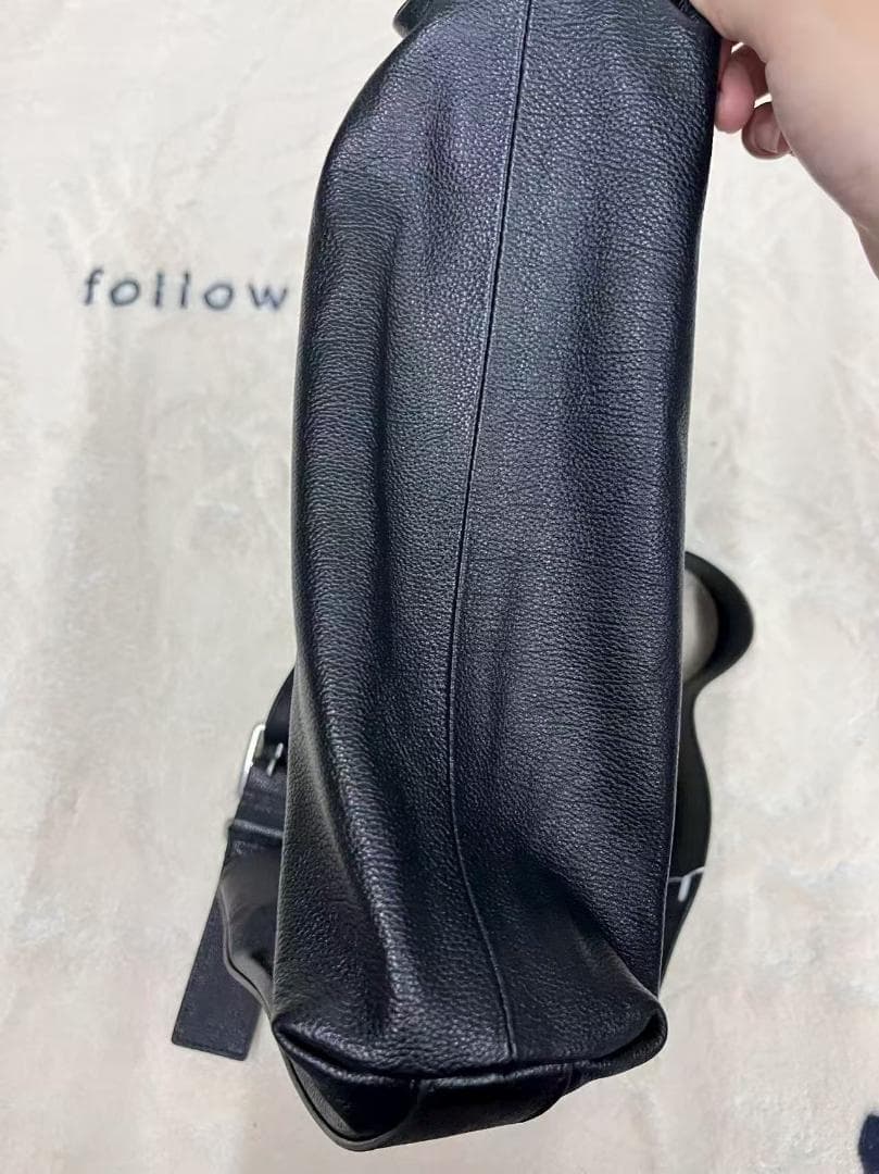 Vujade ブラックレザー ショルダーバッグ