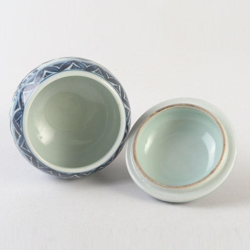 中国　大明宣徳年製款　青花花弁文　蓋香炉　C　A29