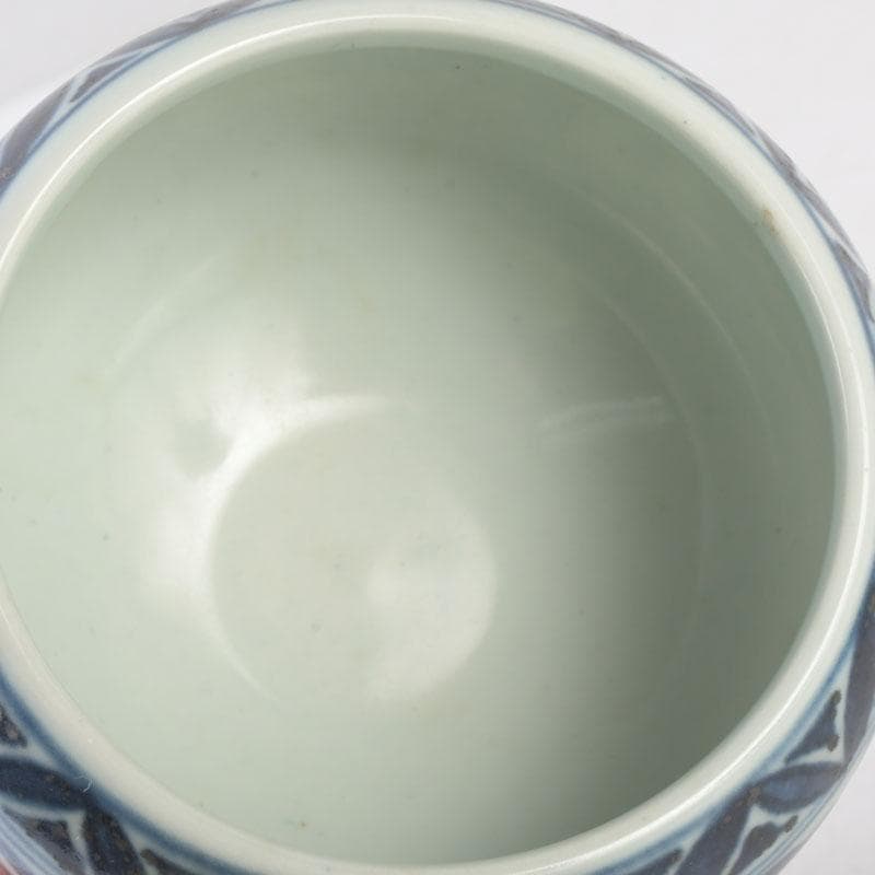 中国　大明宣徳年製款　青花花弁文　蓋香炉　C　A29