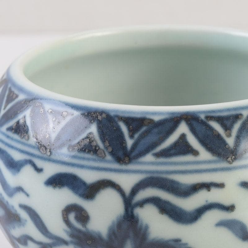 中国　大明宣徳年製款　青花花弁文　蓋香炉　C　A29