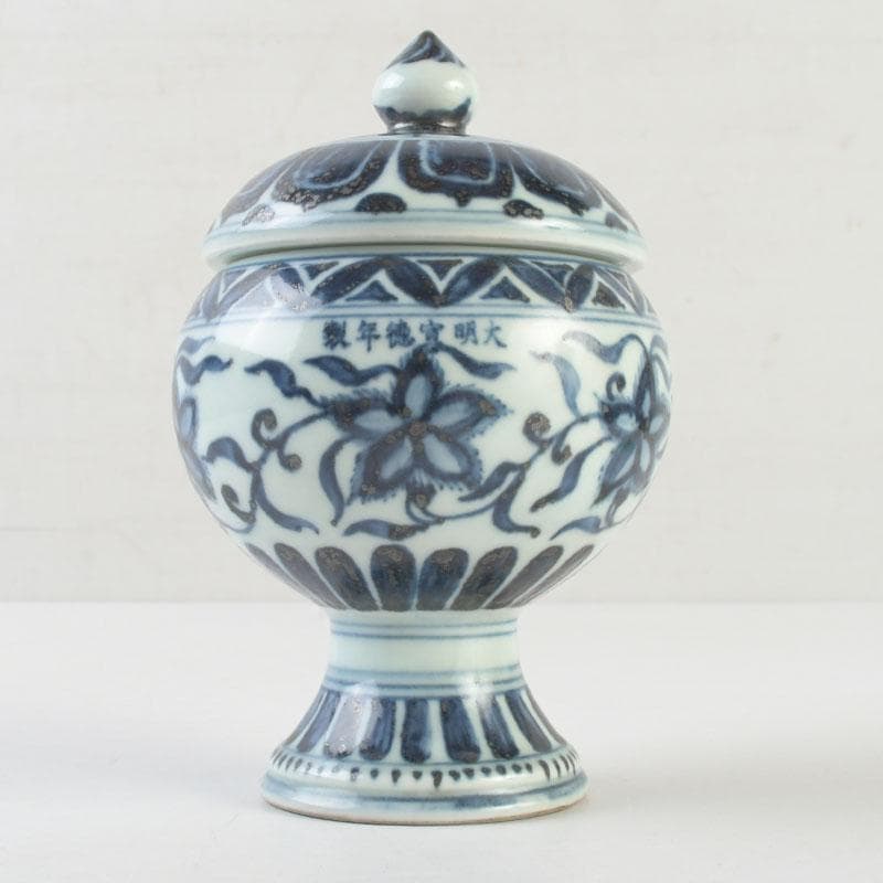 中国　大明宣徳年製款　青花花弁文　蓋香炉　C　A29