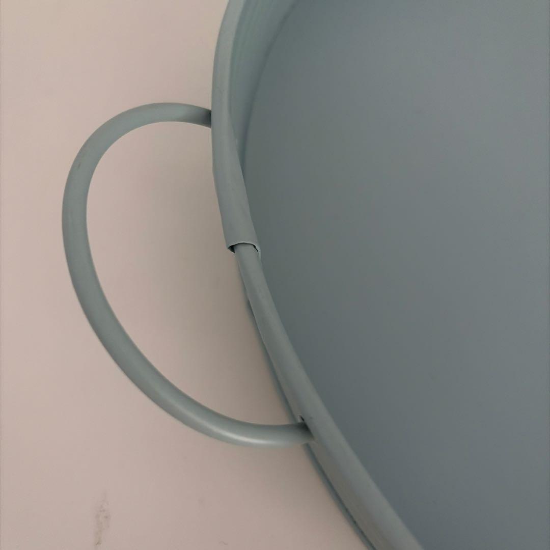 北欧デンマーク青いブリキ製円形トレイ特大サイズ新品未使用