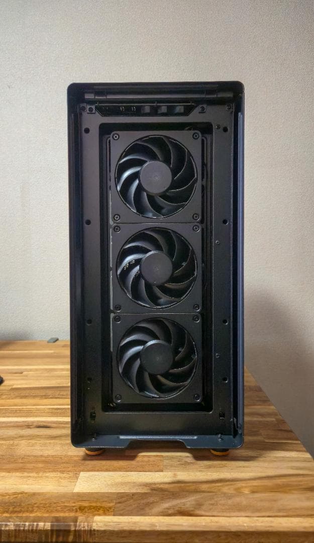 Fractal Design North 自作 PC