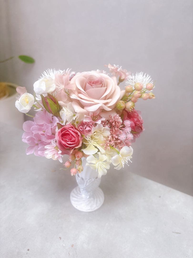 ピンク系 造花　フラワーアレンジメント 小サイズ　アーティフィシャルフラワー