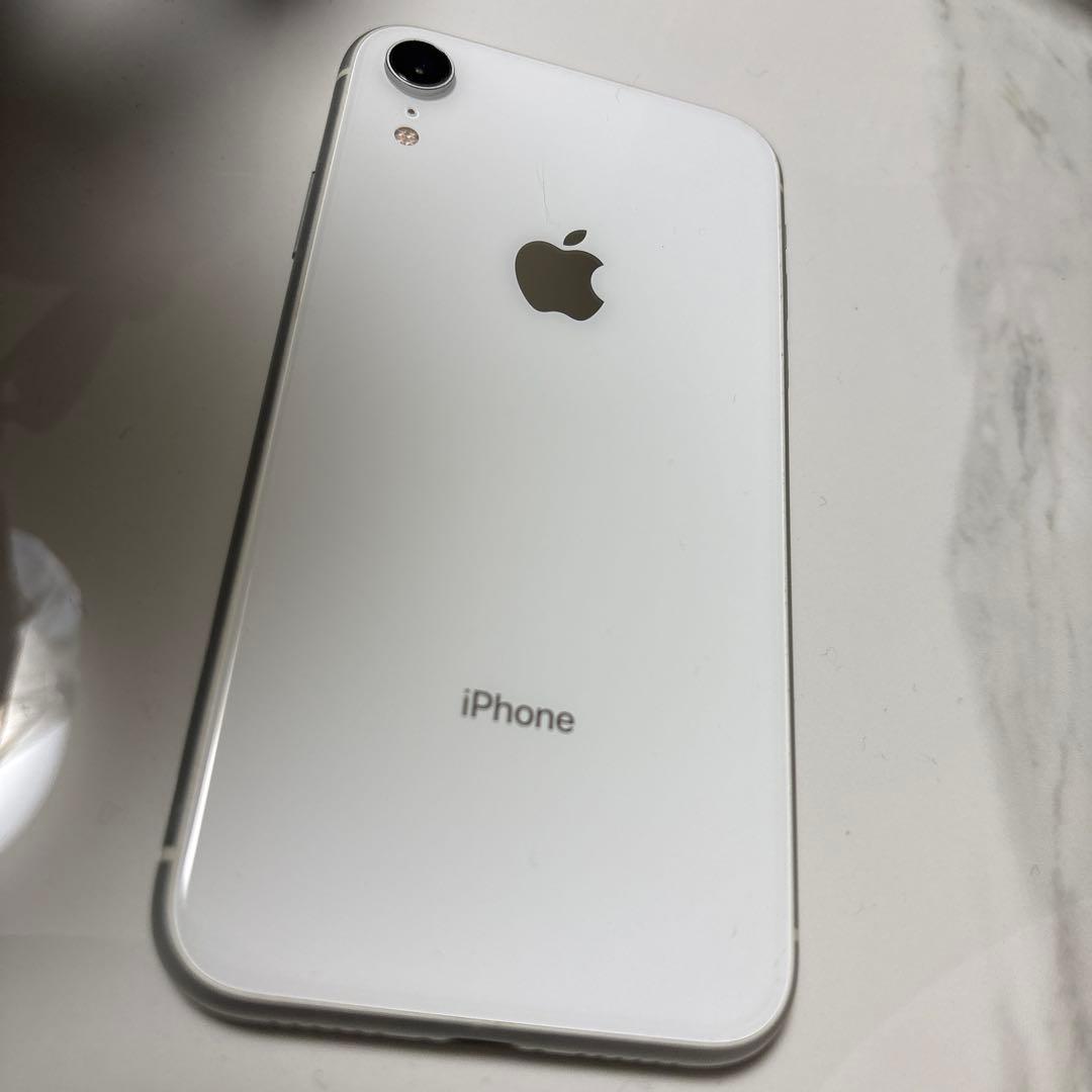 Apple iPhone XR ホワイト　128GB 画面割れなし