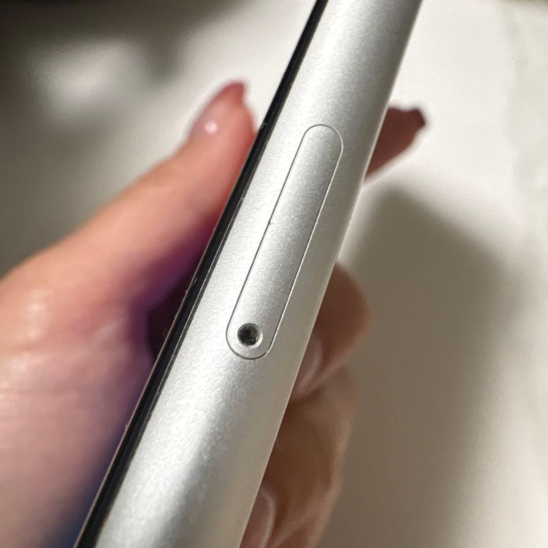 Apple iPhone XR ホワイト　128GB 画面割れなし