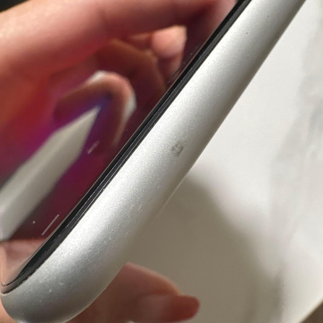 Apple iPhone XR ホワイト　128GB 画面割れなし