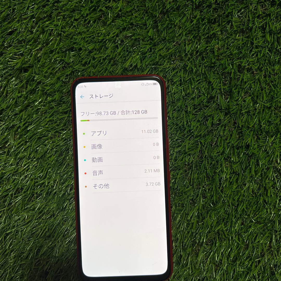 楽天ZRO1レッド スマートフォン トリプルカメラ中古品です。