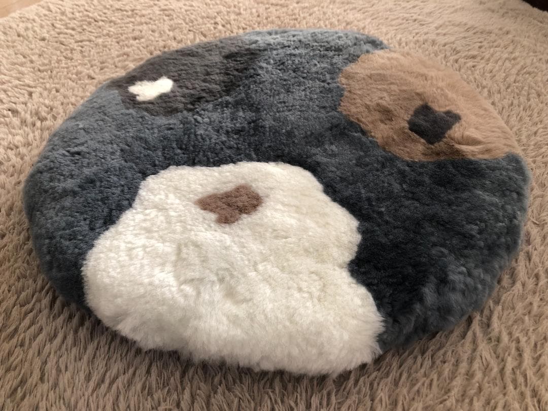 じぶんまくら　ムートン　座布団　【未使用品】