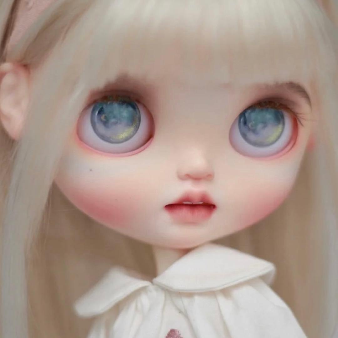 カスタムブライス 海外作家様 ドール 人形 かわいい 幼い ナチュラルメイク