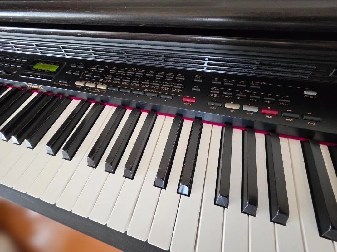 【引き取り限定】ローランド電子ピアノ Roland KR-4500