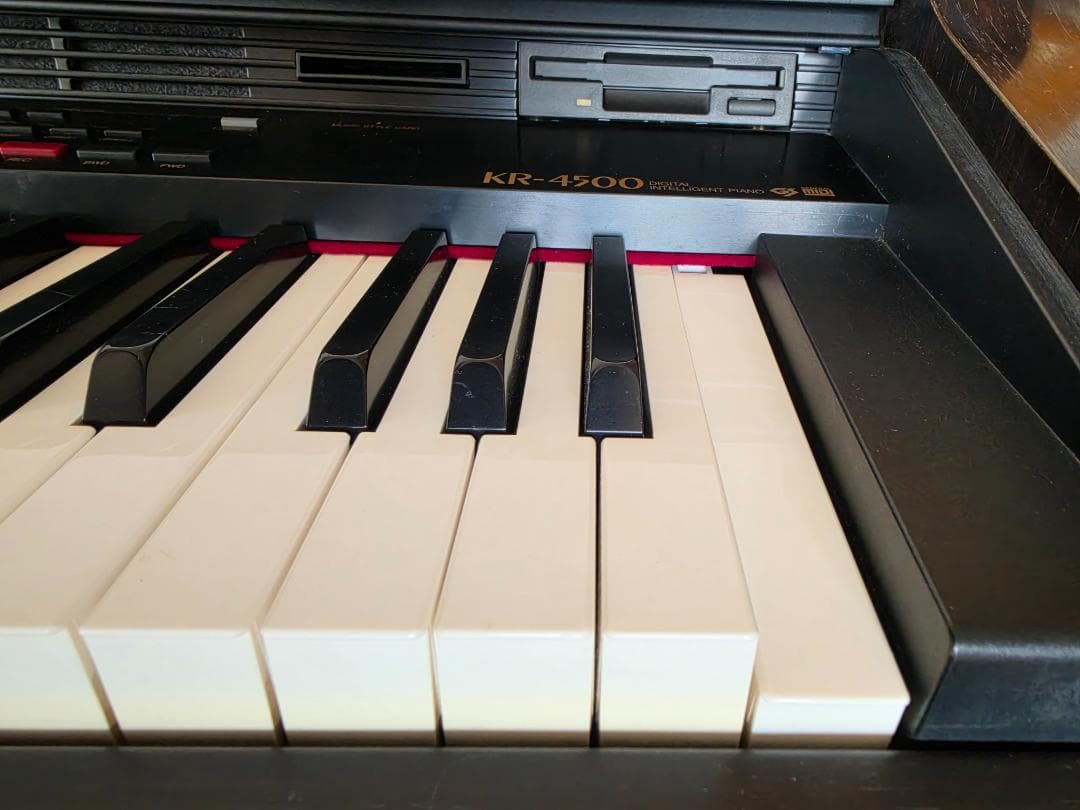 【引き取り限定】ローランド電子ピアノ Roland KR-4500