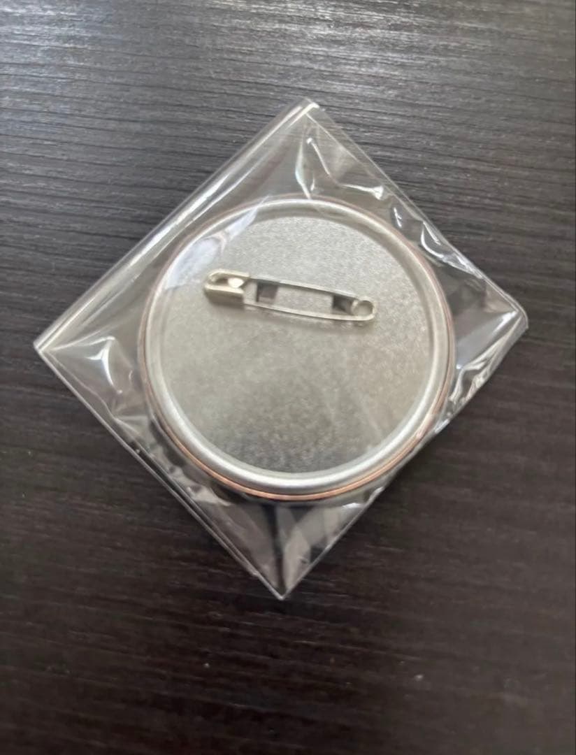 ディズニー　金バッチ　セット